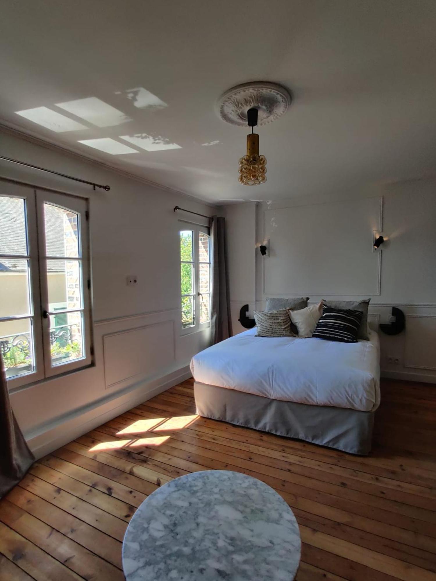 Maison Seize Preaux  Luaran gambar